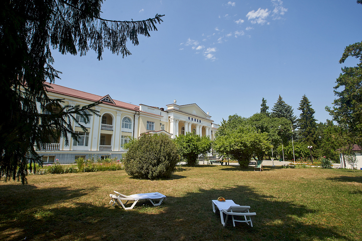 Фото отеля 2