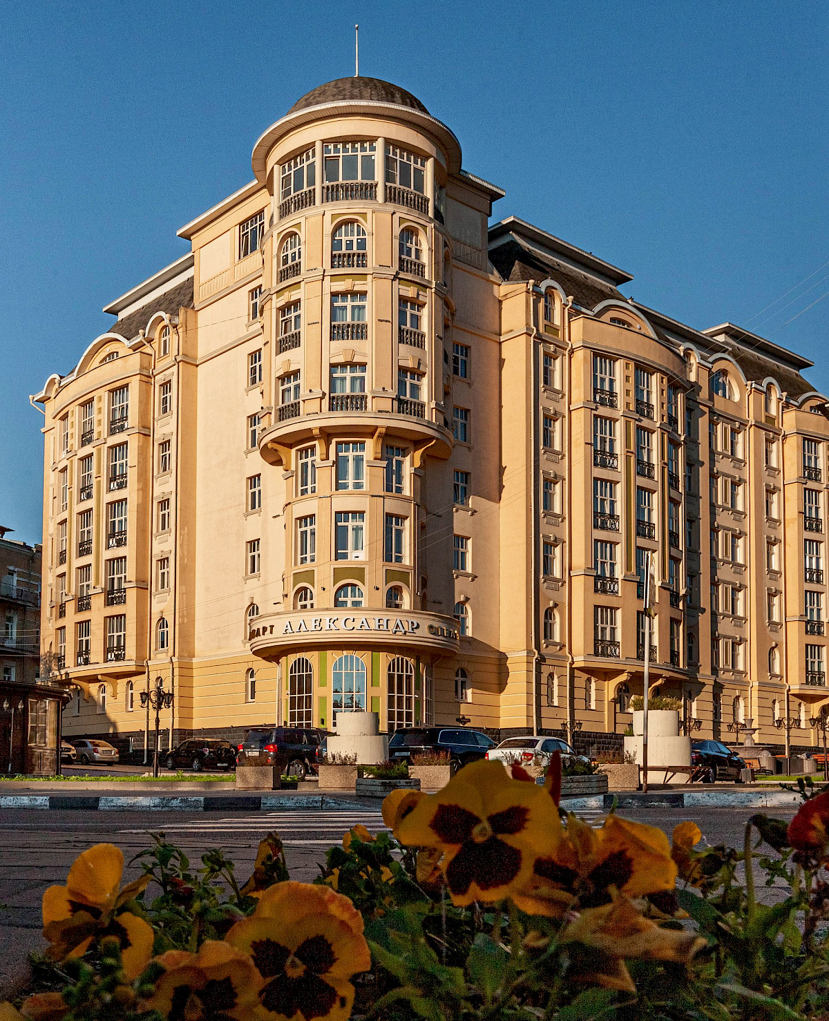 Фото отеля 1