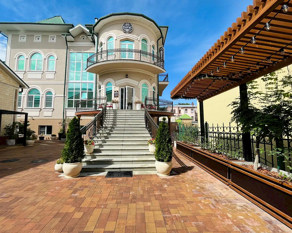 Фото отеля 2