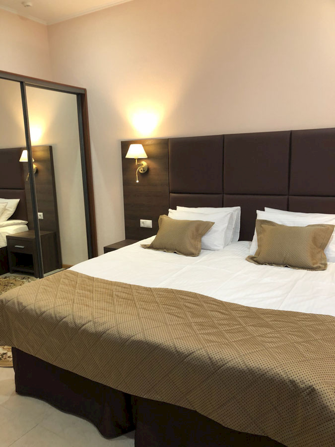 Фото отеля 2