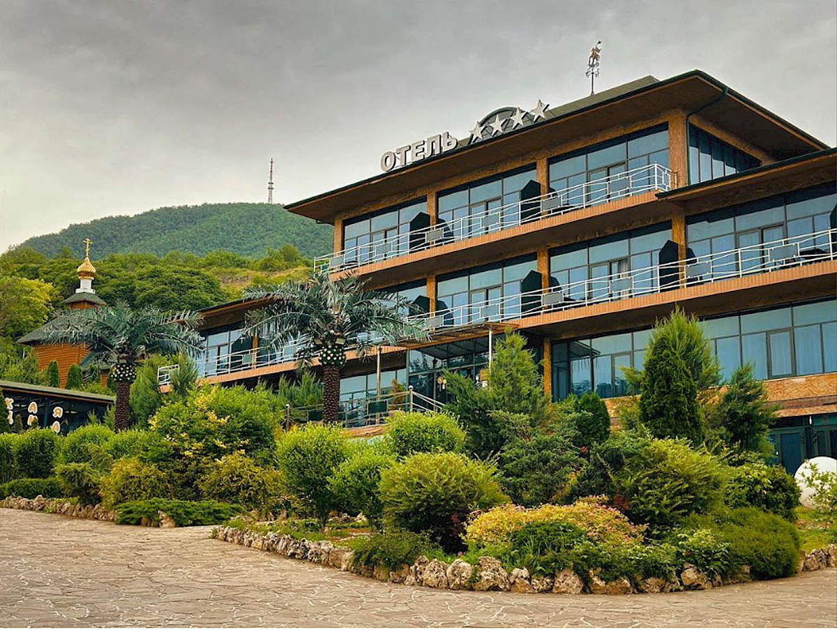 Фото отеля 1